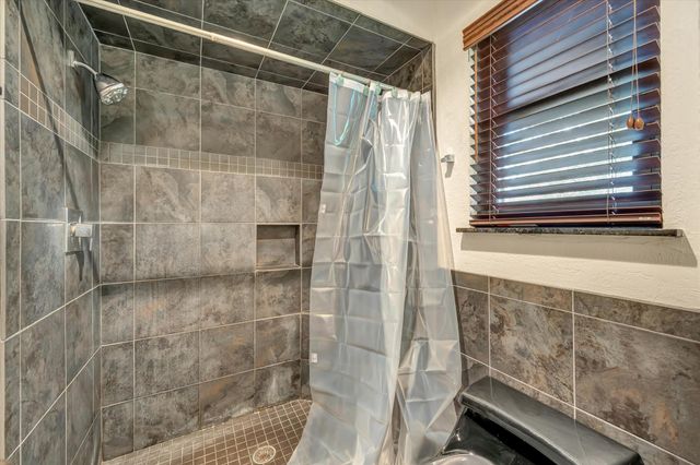 822 Devonport Lane, Seabrook, TX 77586