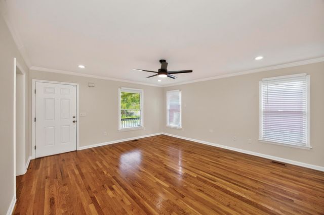 907 11th Ave, N, Nashville, TN 37208