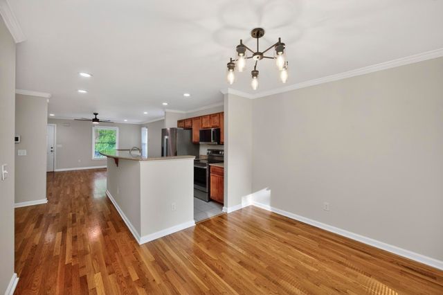 907 11th Ave, N, Nashville, TN 37208