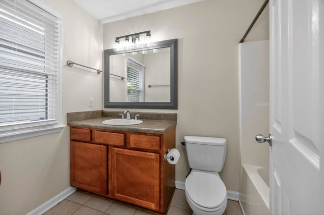 907 11th Ave, N, Nashville, TN 37208