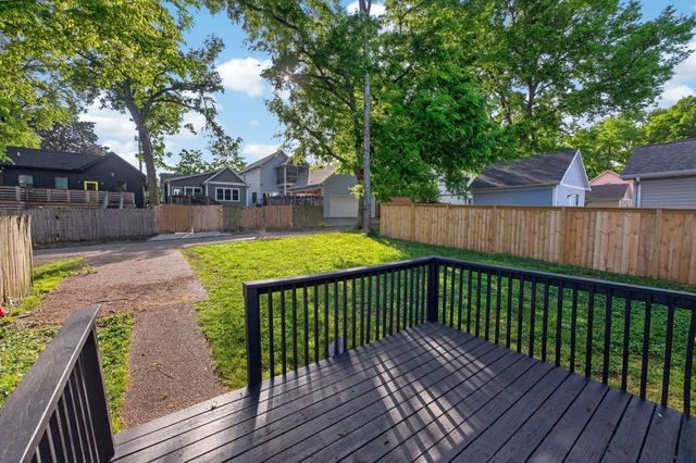 907 11th Ave, N, Nashville, TN 37208