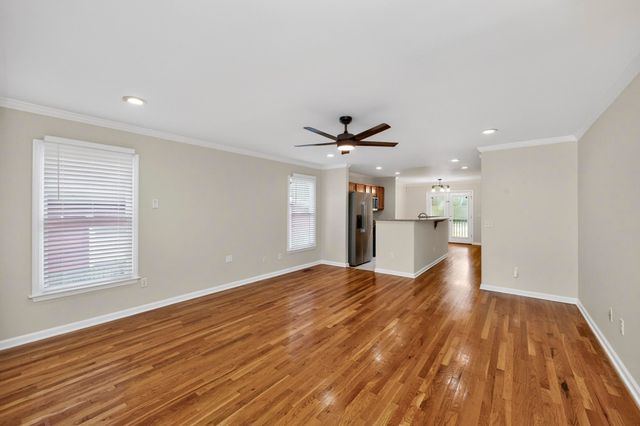 907 11th Ave, N, Nashville, TN 37208