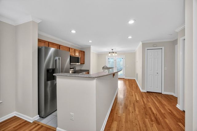907 11th Ave, N, Nashville, TN 37208