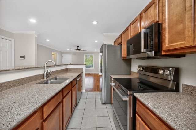907 11th Ave, N, Nashville, TN 37208