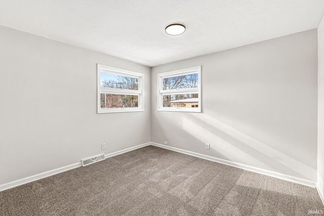 23457 Greenleaf Boulevard, Elkhart, IN 46514