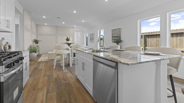 1006 Blue Stone Drive, Beasley, TX 77417