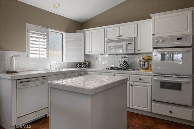 7608 Wiscasset, West Hills, CA 91304