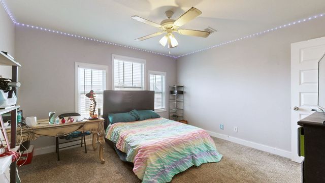 1109 Michaela Cir, Clarksville, TN 37043