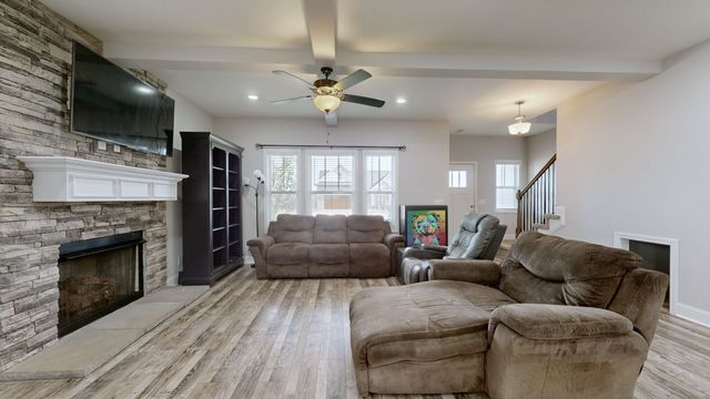 1109 Michaela Cir, Clarksville, TN 37043