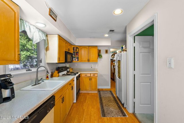 190 Hudson Avenue, Middletown, NJ 07748