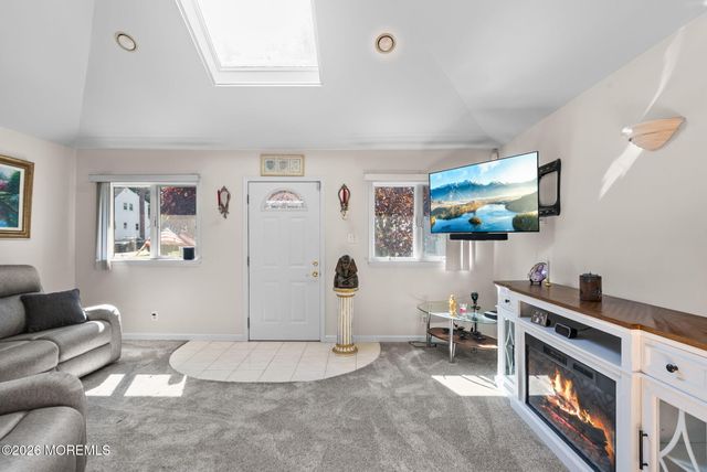 190 Hudson Avenue, Middletown, NJ 07748