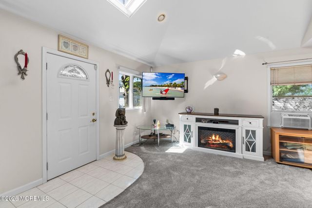 190 Hudson Avenue, Middletown, NJ 07748