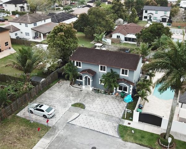 15302 SW 180th Ter, Miami, FL 33187