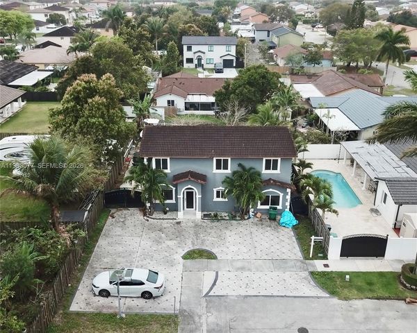 15302 SW 180th Ter, Miami, FL 33187