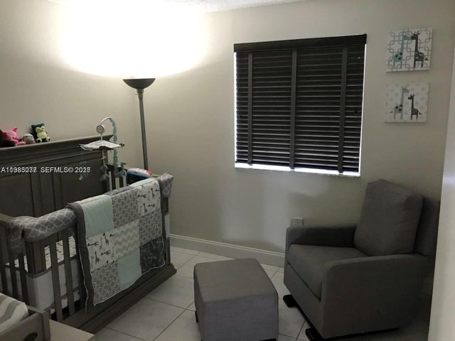 15302 SW 180th Ter, Miami, FL 33187