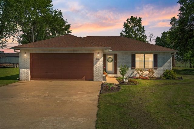 210 Jenkins Road, Prairie Grove, AR 72753