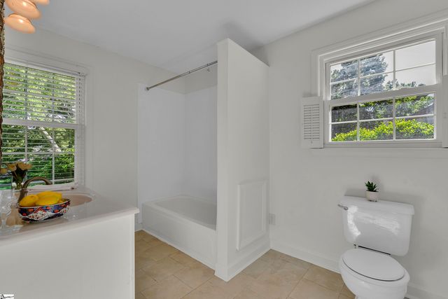 4954 Vineyard Lane, Greenville, SC 29615