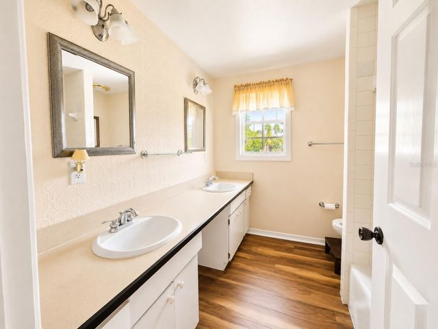 2515 16TH AVENUE DRIVE E, Bradenton, FL 34208