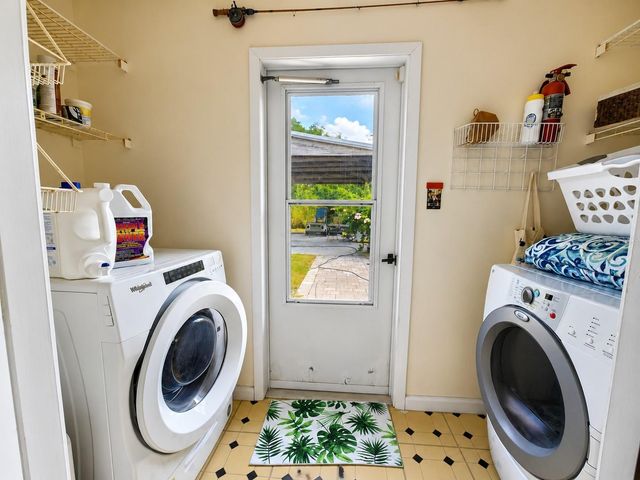 2515 16TH AVENUE DRIVE E, Bradenton, FL 34208