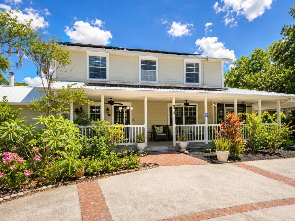 2515 16TH AVENUE DRIVE E, Bradenton, FL 34208
