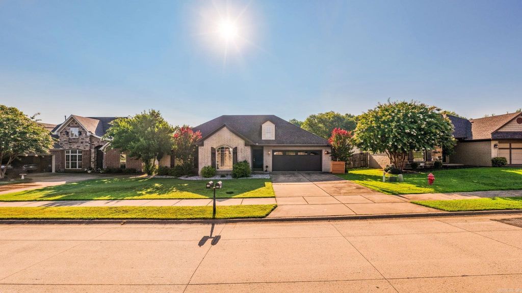1120 Calloway, Conway, AR 72034