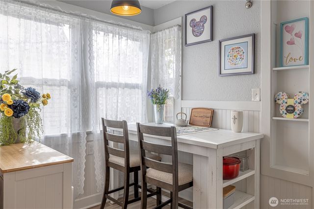 318 4th Street SW, Puyallup, WA 98371