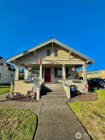 318 4th Street SW, Puyallup, WA 98371