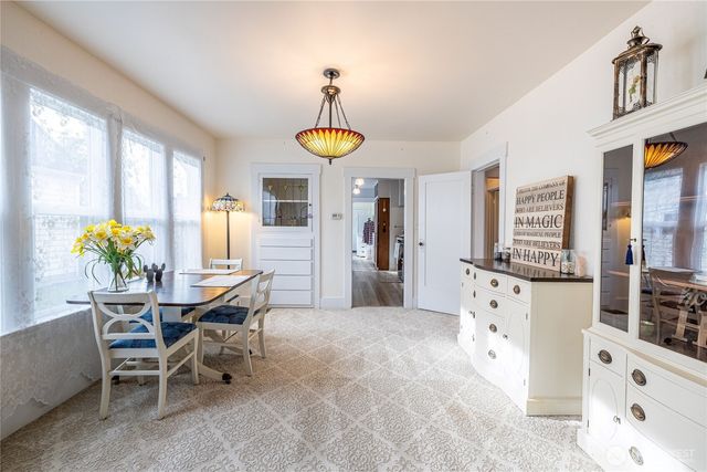 318 4th Street SW, Puyallup, WA 98371