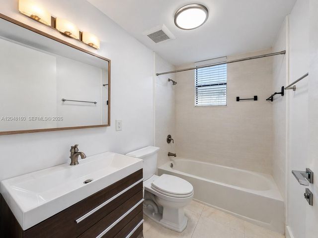 471 SW 30th Road, Miami, FL 33129