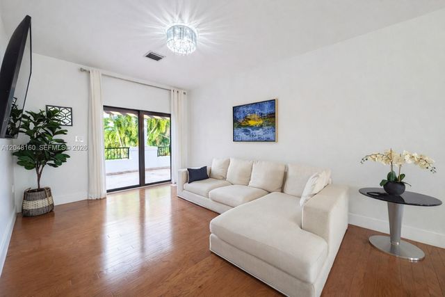 471 SW 30th Road, Miami, FL 33129