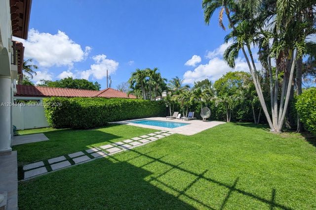471 SW 30th Road, Miami, FL 33129