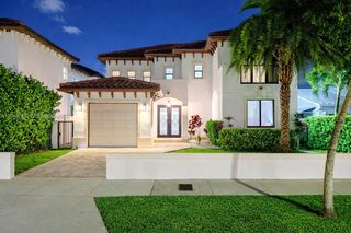 471 SW 30th Road, Miami, FL 33129