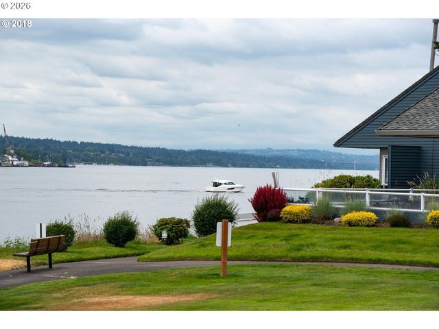 129 N HAYDEN BAY Dr BLDG F, Portland, OR 97217