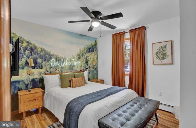 301 WYOMISSING DR, Pocono Lake, PA 18347