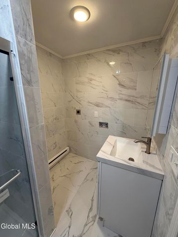 806 Arch Street, Schenectady, NY 12307