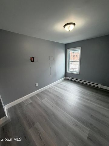 806 Arch Street, Schenectady, NY 12307