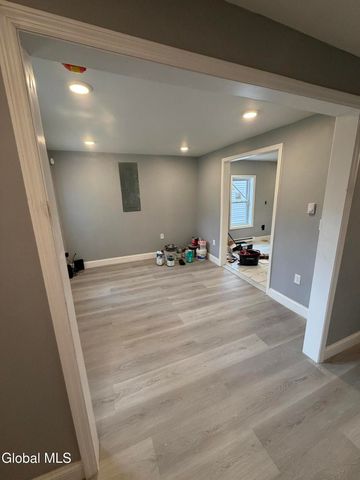 806 Arch Street, Schenectady, NY 12307
