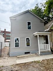 806 Arch Street, Schenectady, NY 12307