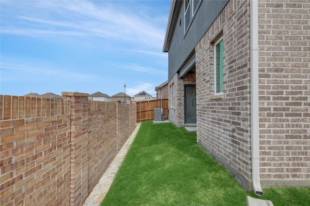 1900 Wrangler Circle, Mesquite, TX 75149