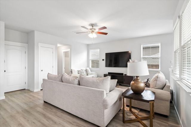 1900 Wrangler Circle, Mesquite, TX 75149