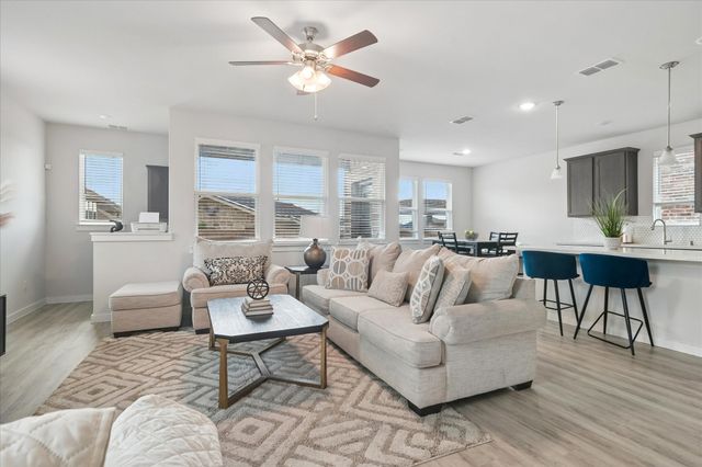 1900 Wrangler Circle, Mesquite, TX 75149