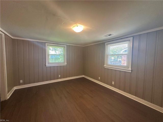 2425 Juniper ST, Norfolk, VA 23513