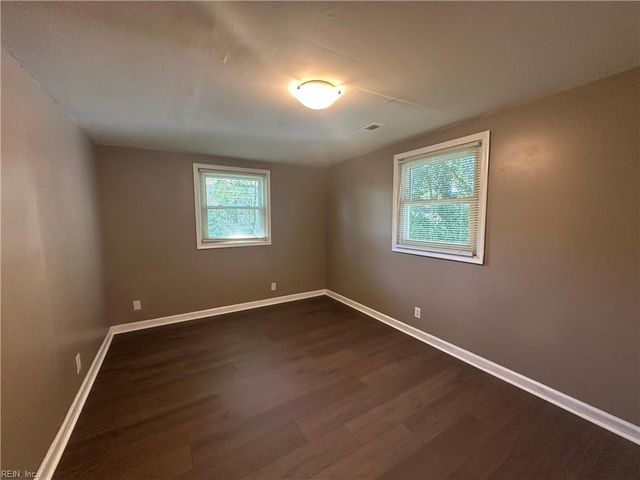 2425 Juniper ST, Norfolk, VA 23513