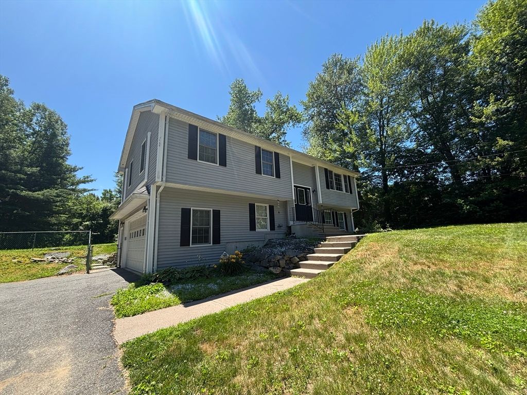 2 Norbell St, Palmer, MA 01080