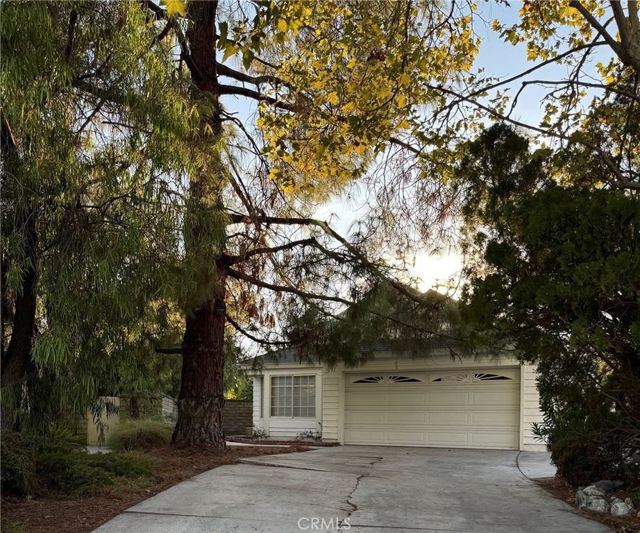 16742 Tiara Court, Canyon Country, CA 91387 — exterior