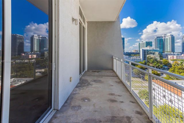 444 NE 30th St 1105, Miami, FL 33137