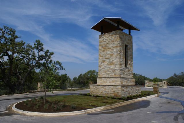 413 E Flying Owl DR, Johnson City, TX 78636