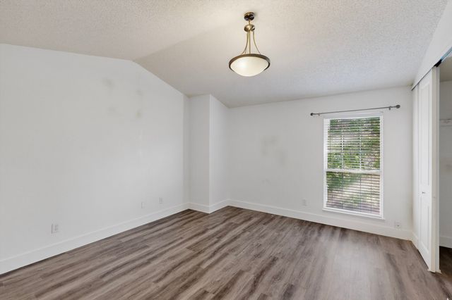 46 Abbey Road, Euless, TX 76039