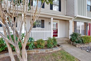 46 Abbey Road, Euless, TX 76039