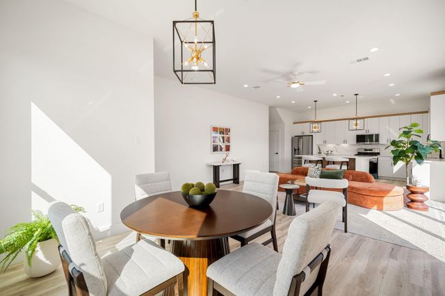 1302 Grove Street, Houston, TX 77020